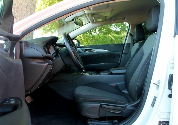 Opel Insignia cena 49999 przebieg: 217000, rok produkcji 2017 z Radków małe 407